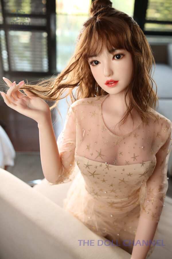 Future Doll 165 cm Colleen